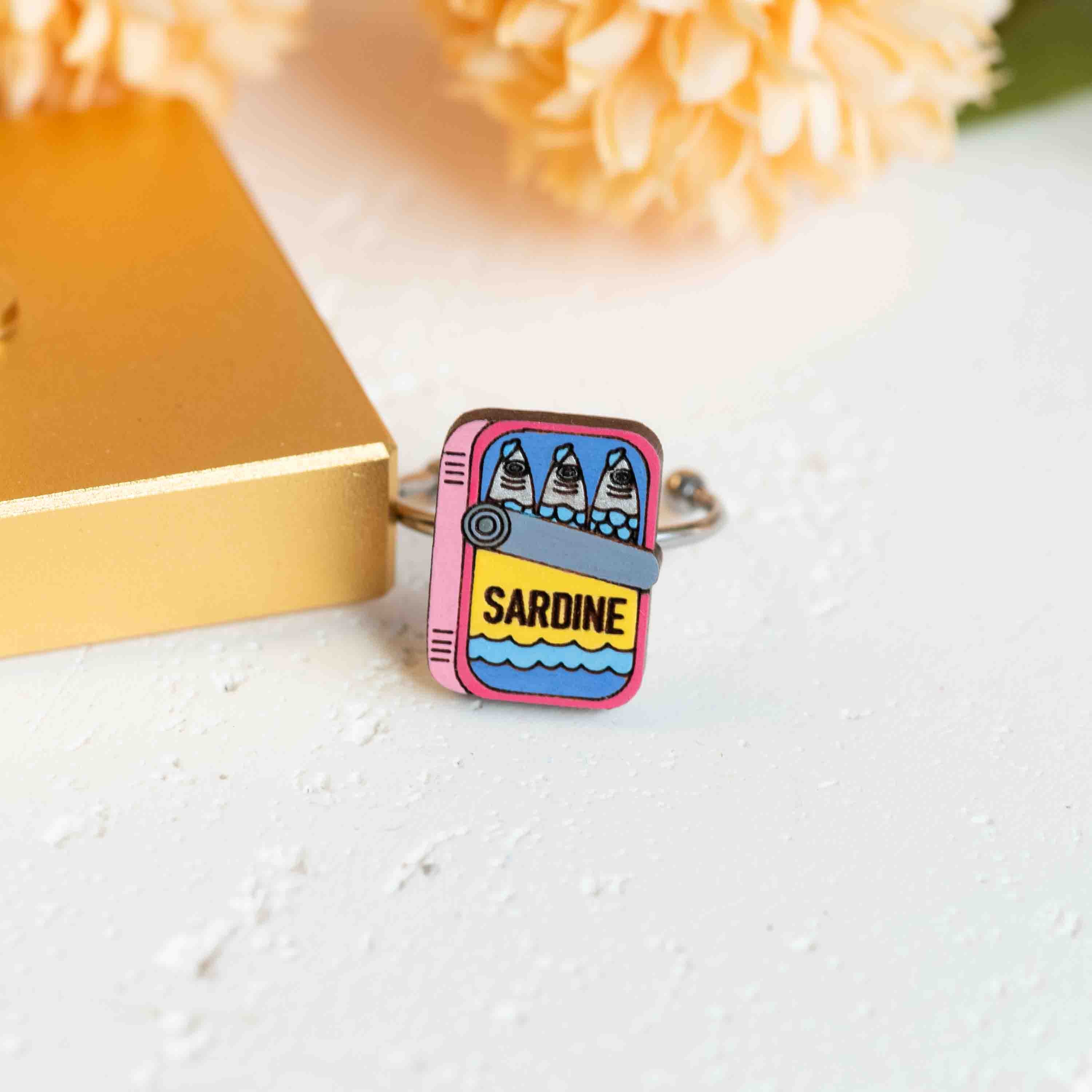 Hand-Painted Sardine Can Adjustable Wooden Ring - RT75259