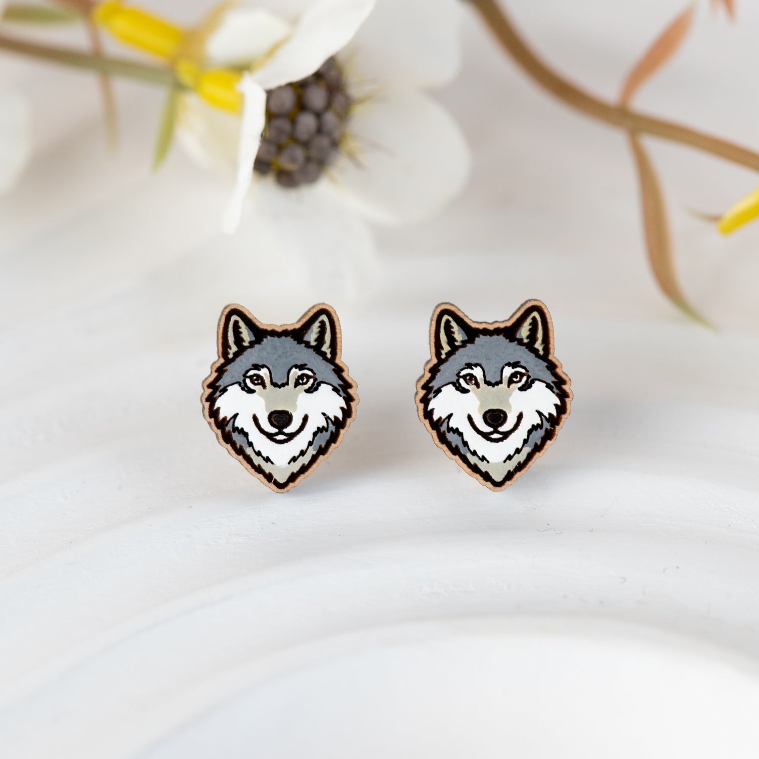 Grey Wolf Earrings - PEL10523 - Robin Valley Official Store