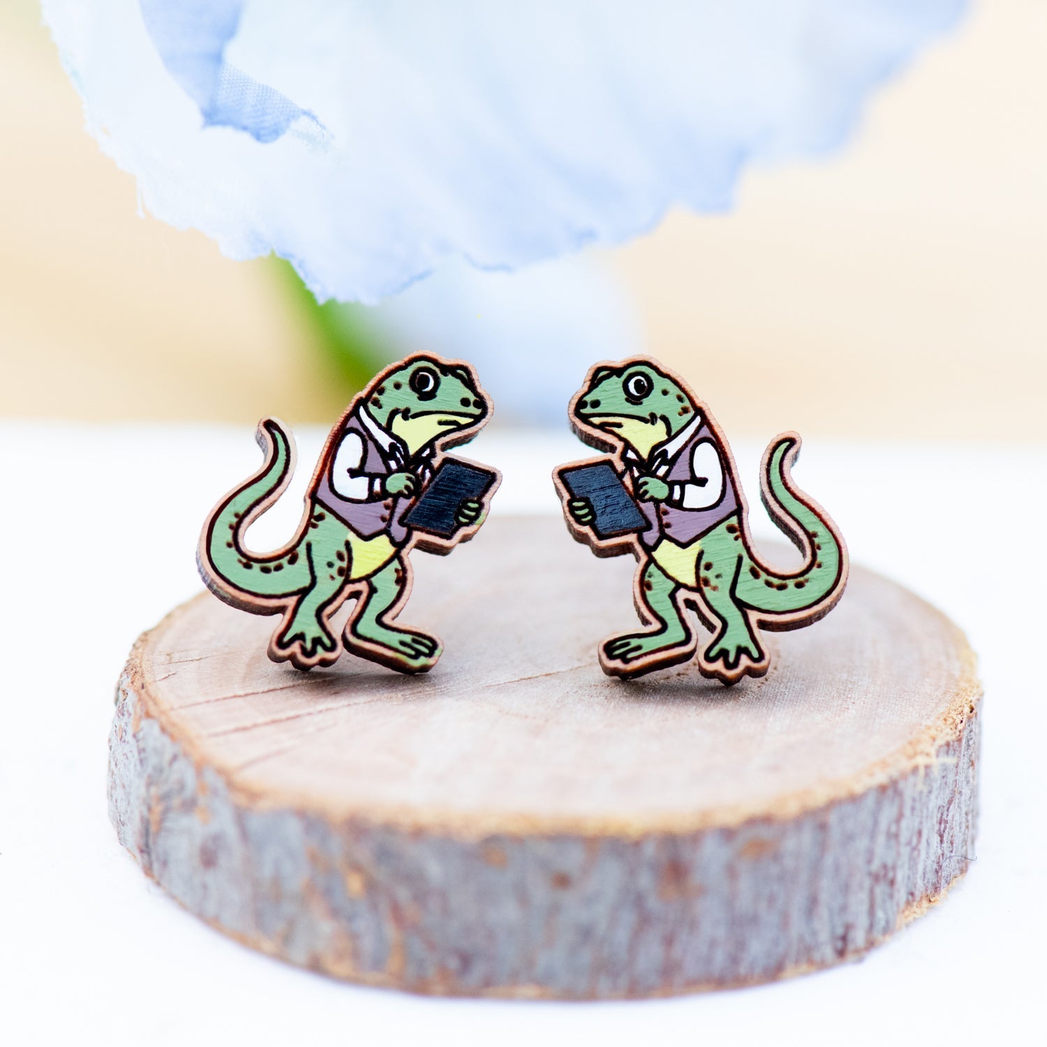 Bill Li Ard Alice in Wonderland Bill The Lizard Earrings – Robin Valley Official Store