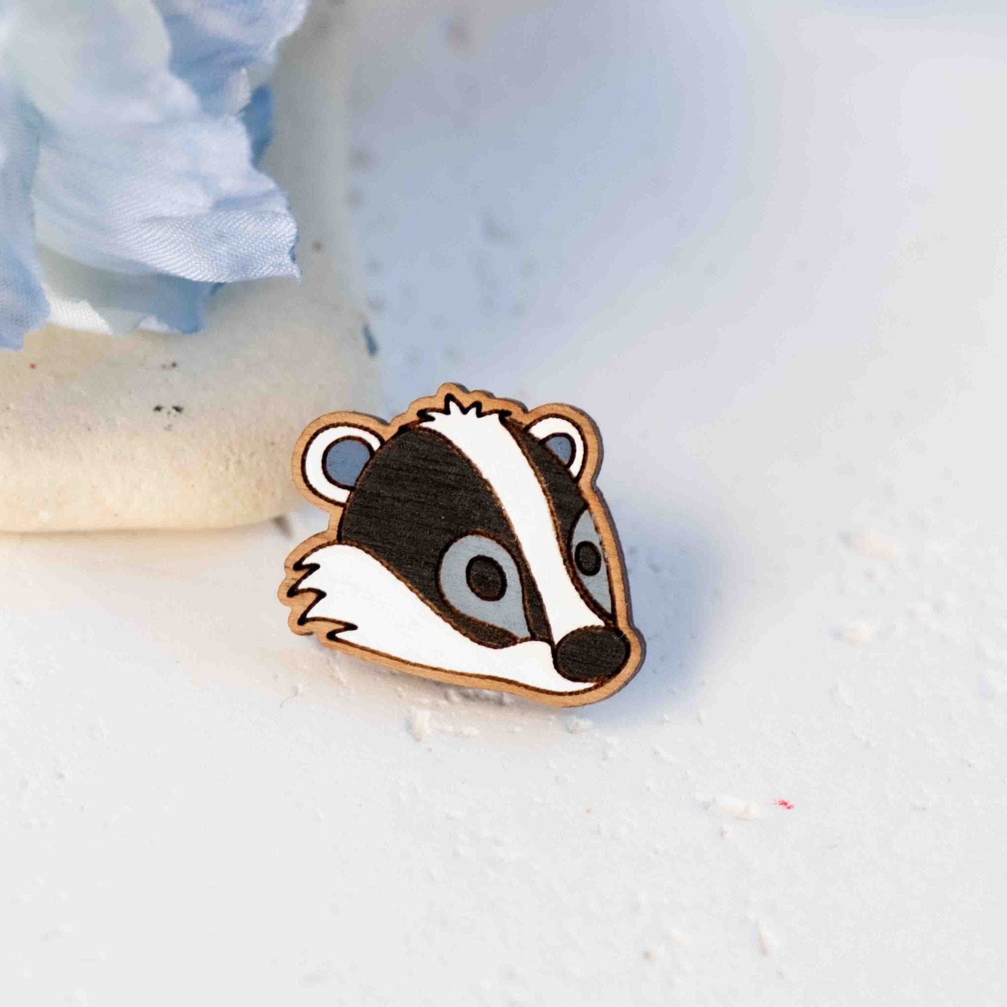 Hand - painted Badger Wooden Pin Badge - PL40202 - Robin Valley Official Store