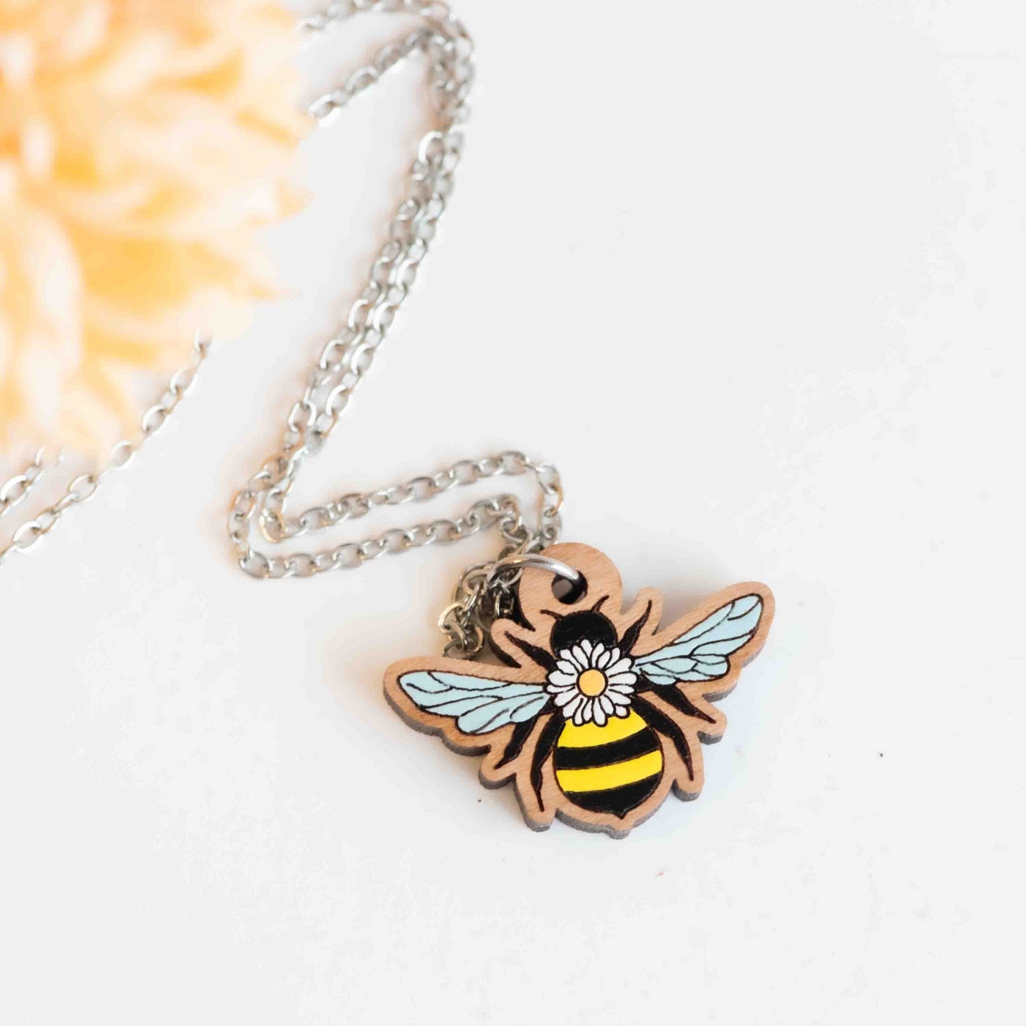 Hand Painted Bee with Daisy Wooden Necklace - NO64120 - Robin Valley Official Store