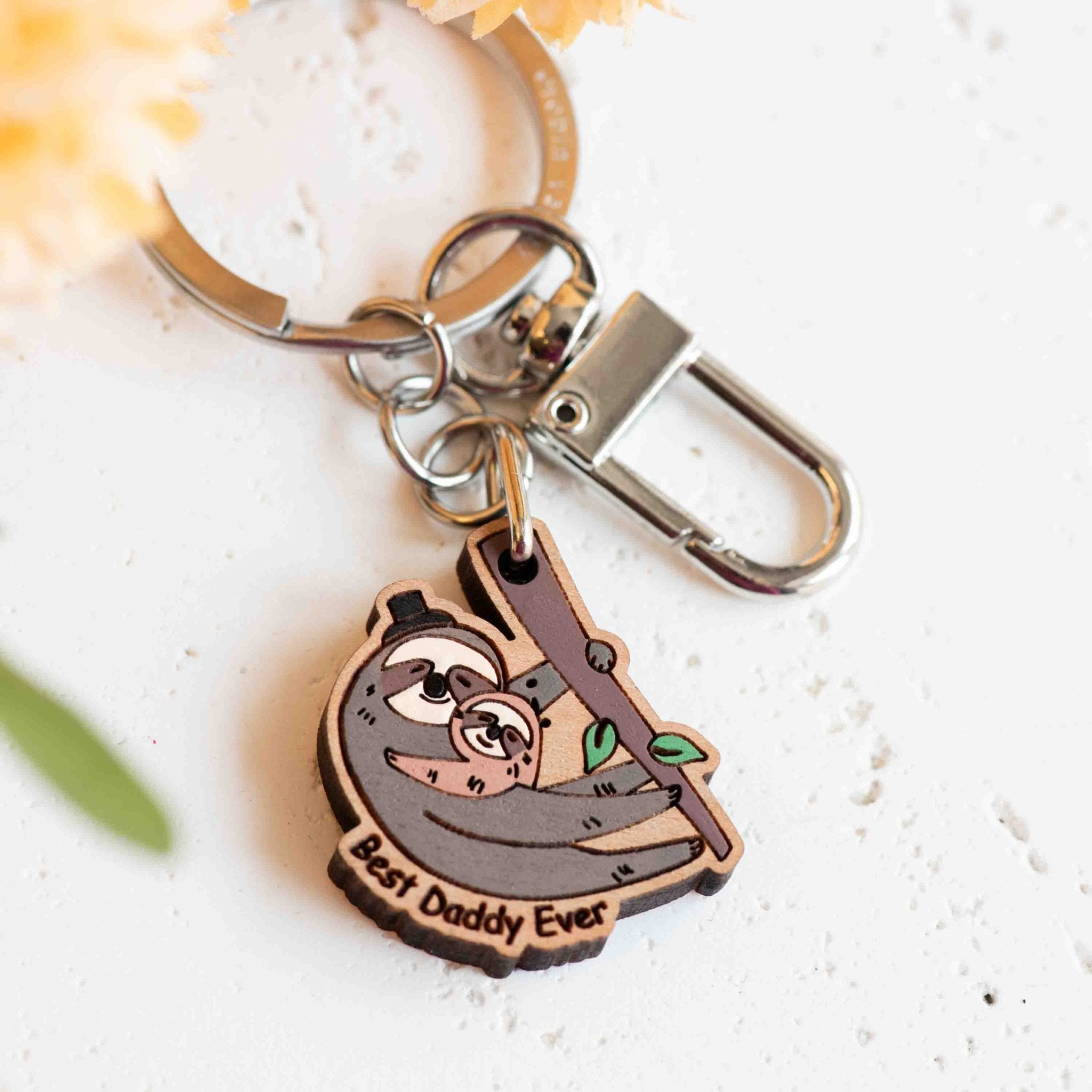 Hand - painted Best Daddy Ever Sloth Wooden Keyring - KL20431 - Robin Valley Official Store