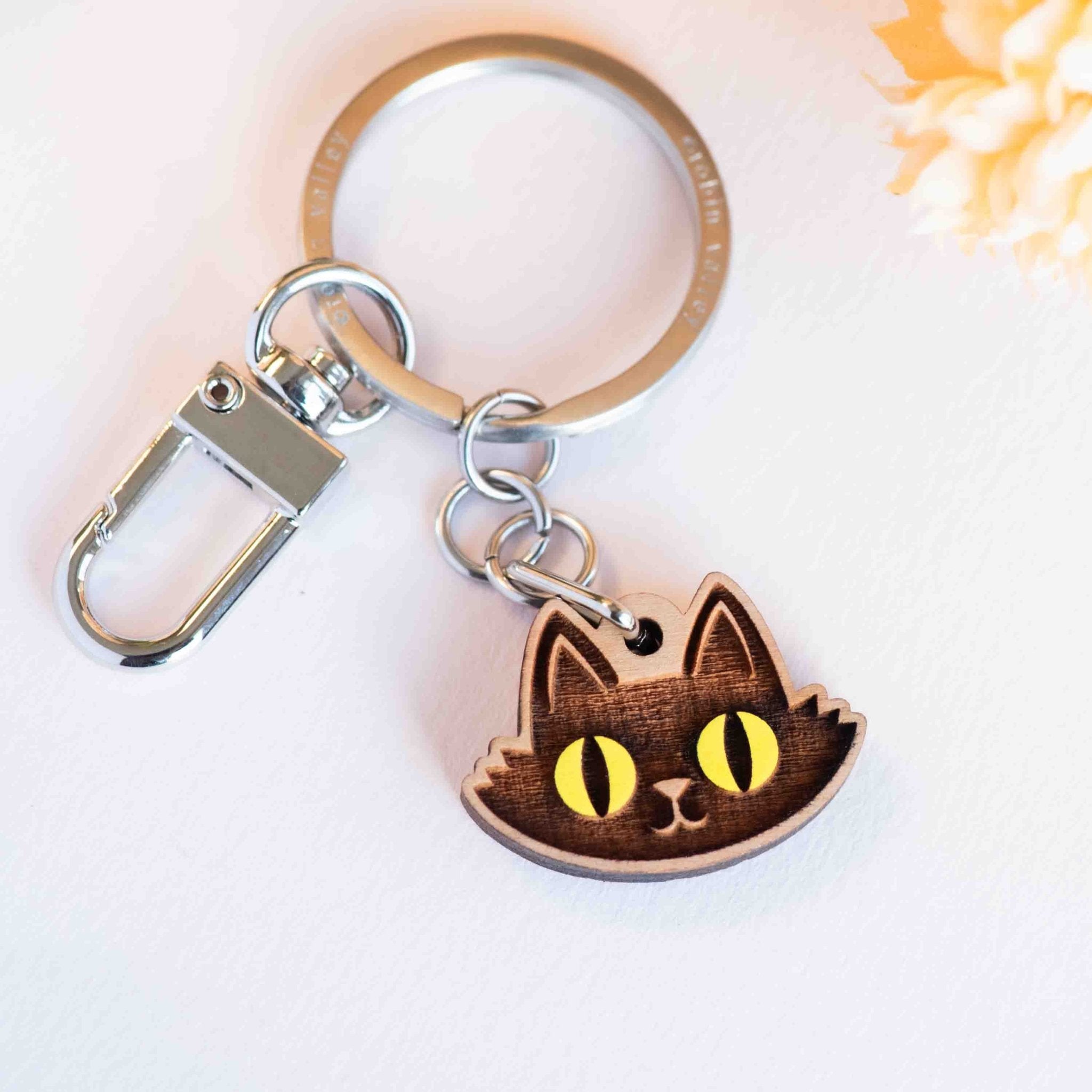 Hand - painted Black Cat Head Wooden Keyring - KL20085 - Robin Valley Official Store