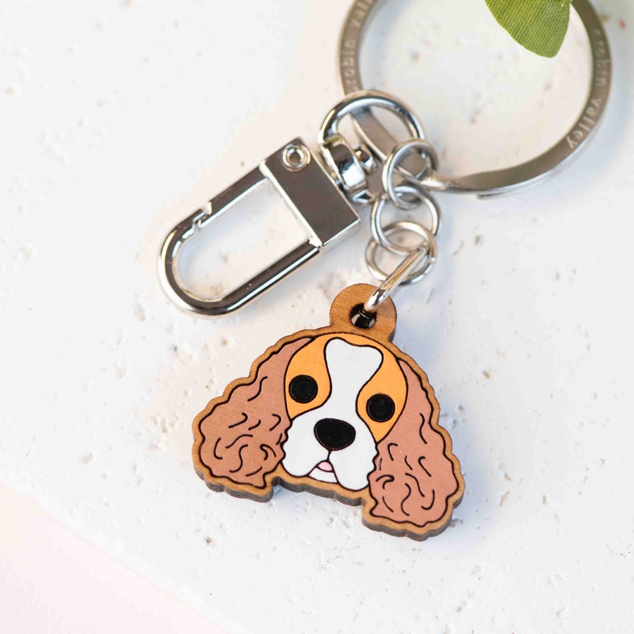 Hand - painted Cavalier King Charles Spaniel Dog Wooden Keyring - KL20299 - Robin Valley Official Store