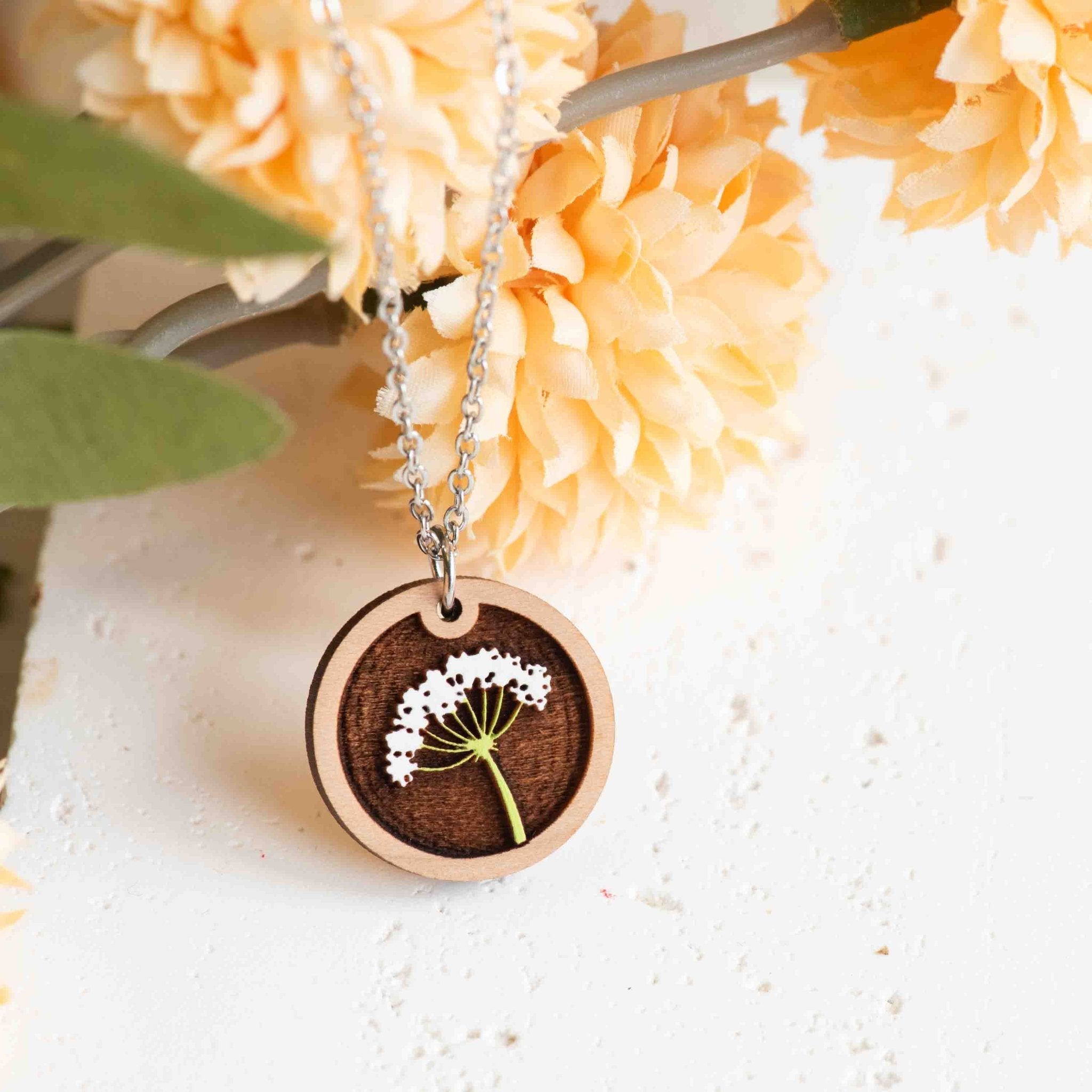 Hand Painted Cow Parsley Wooden Necklace - NO64241 - Robin Valley Official Store