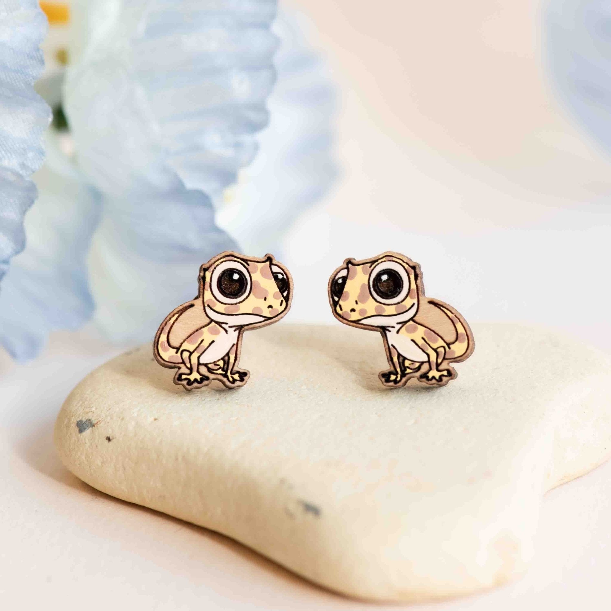 Hand - painted Gecko Wooden Earrings - PEL10403 - Robin Valley Official Store