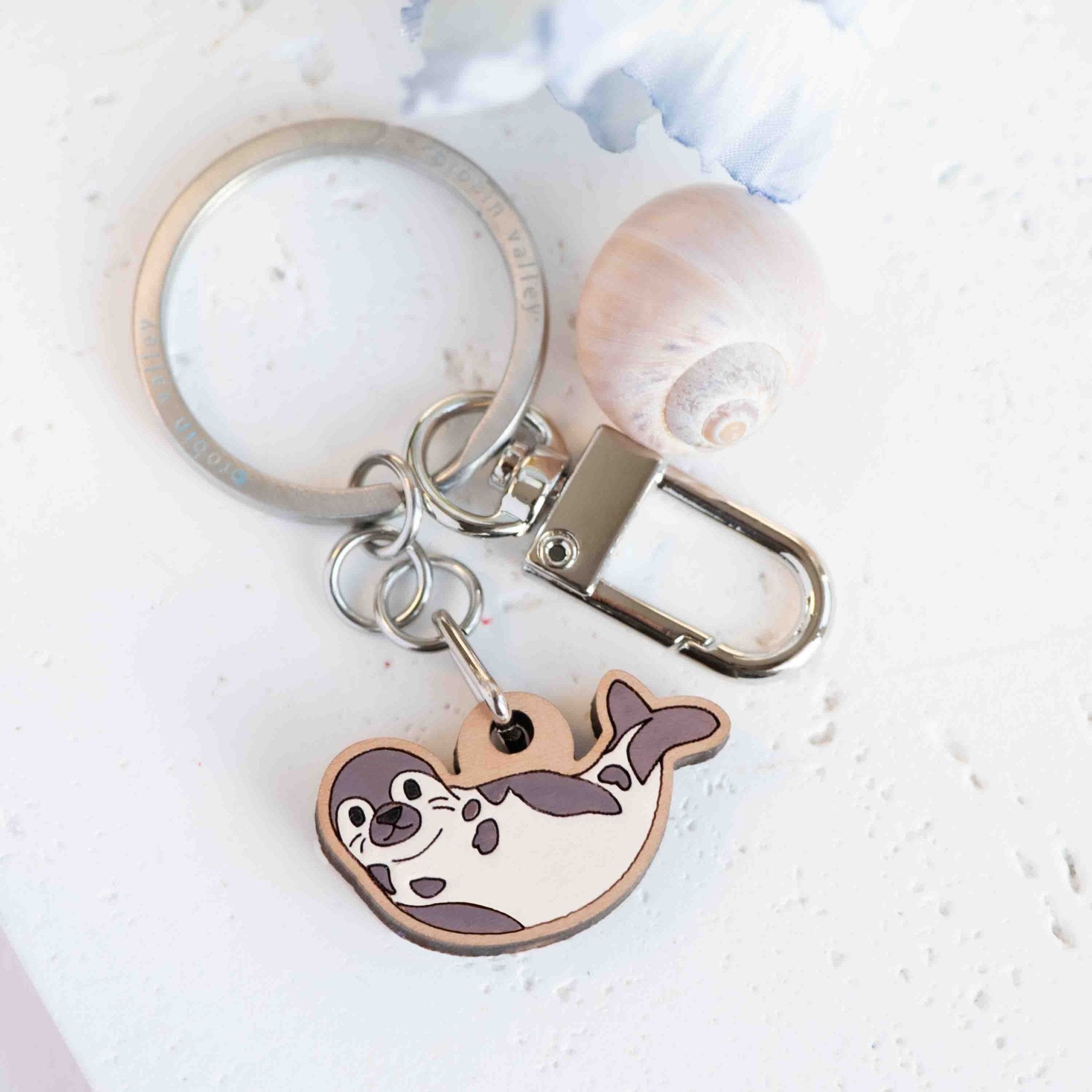 Hand - painted Seal Wooden Keyring - KS23062 - Robin Valley Official Store