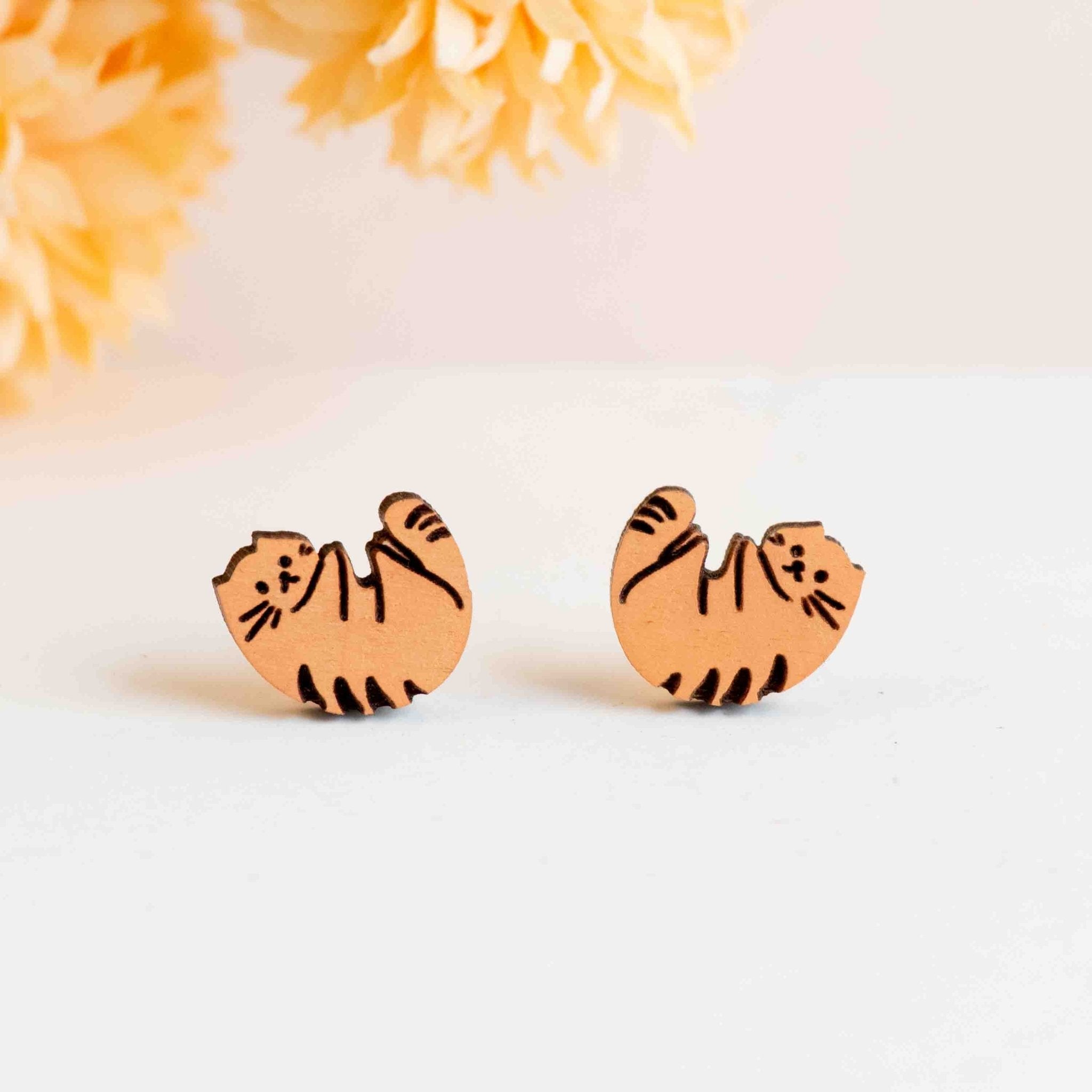 Hand - painted Stripy Ginger Cat Wooden Stud Earrings - PEL10479 - Robin Valley Official Store