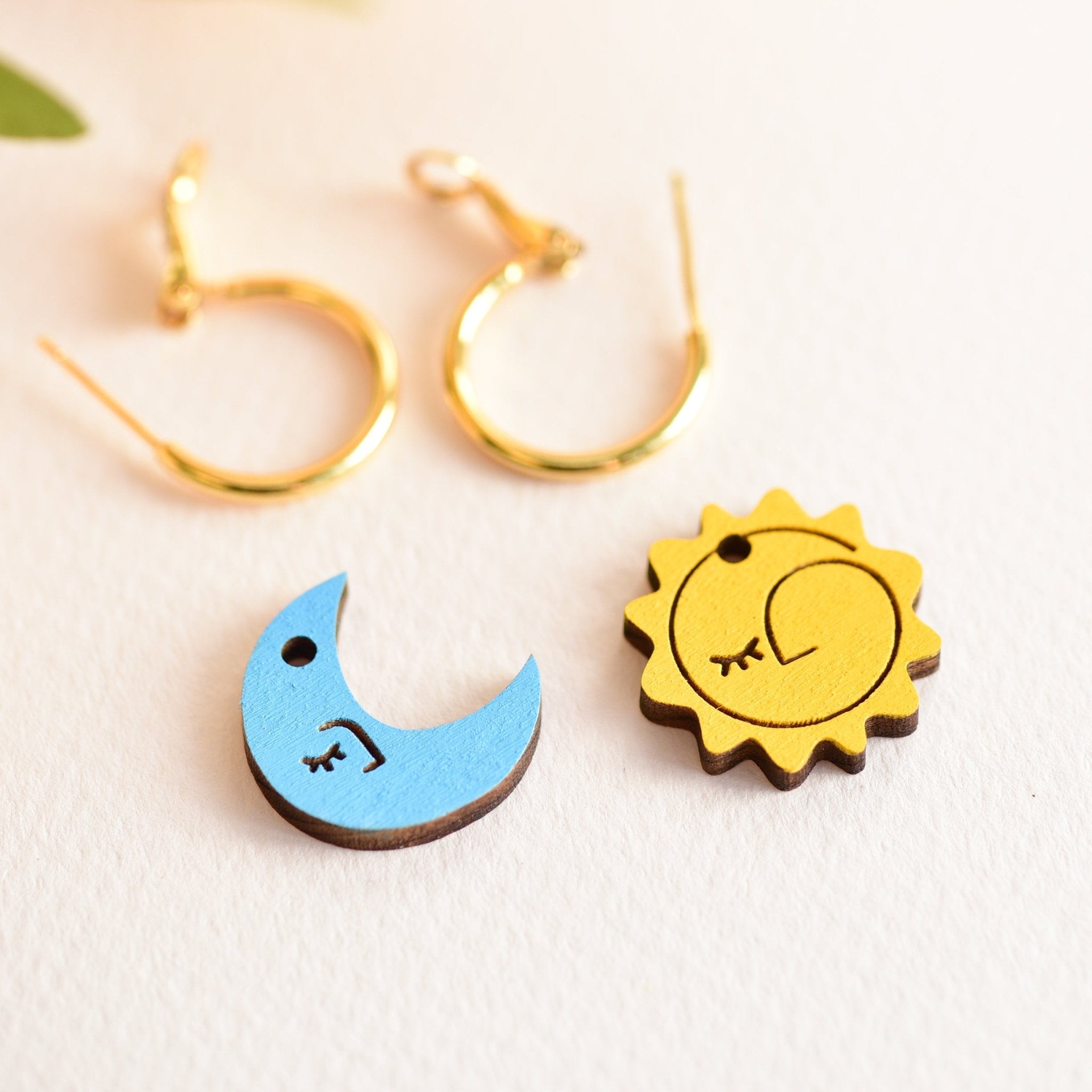 Hand - painted Sun and Crescent Hoop Earrings - PEO14224H - Robin Valley Official Store