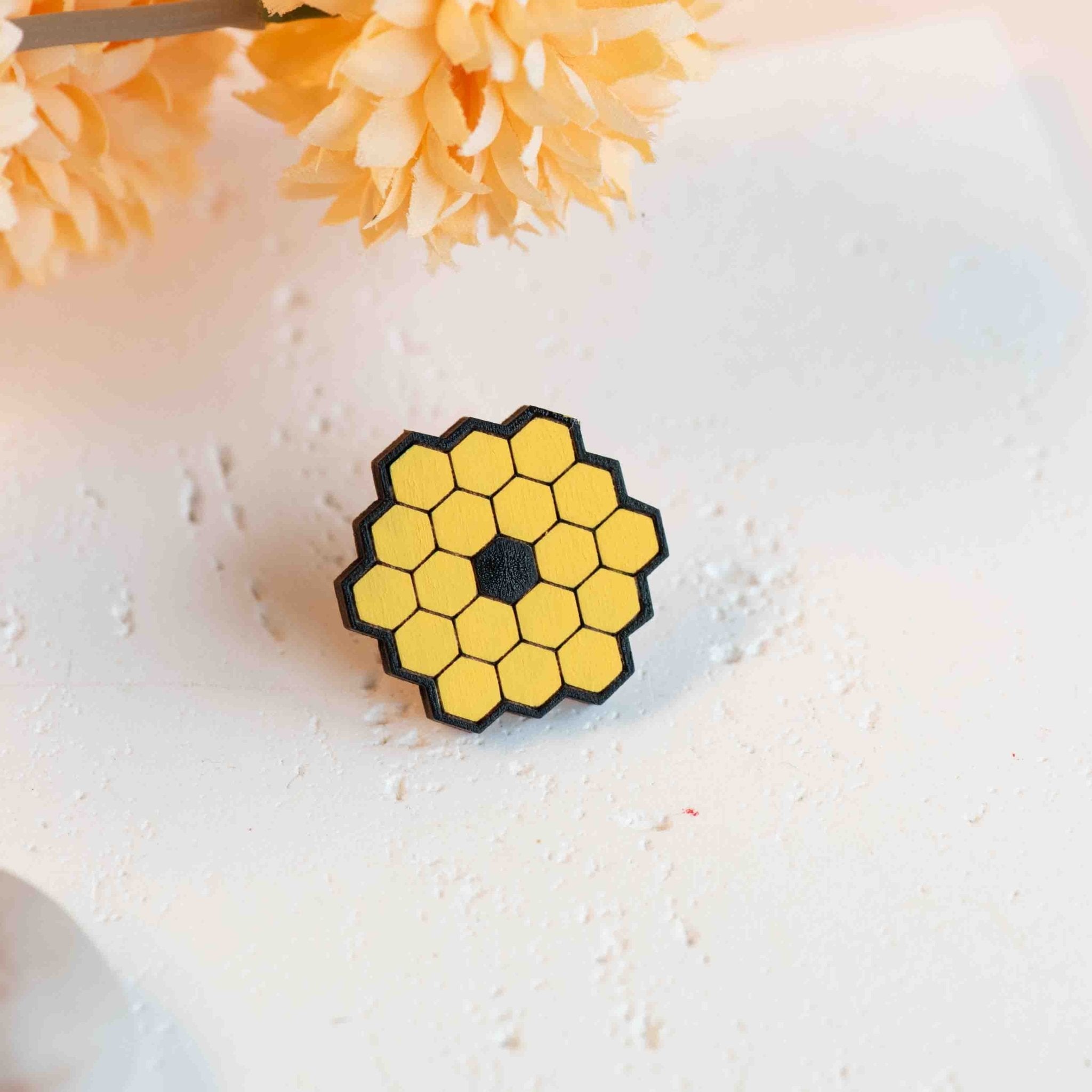 Hand - painted The James Webb Telescope Hive Wooden Pin Badge - PT45463 - Robin Valley Official Store