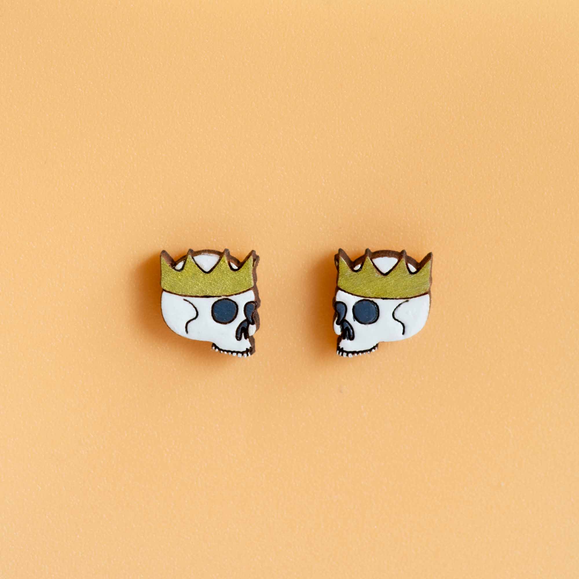 Hand - painted William Shakespeare Hamlet Skull Wooden Earrings - PET15249 - Robin Valley Official Store