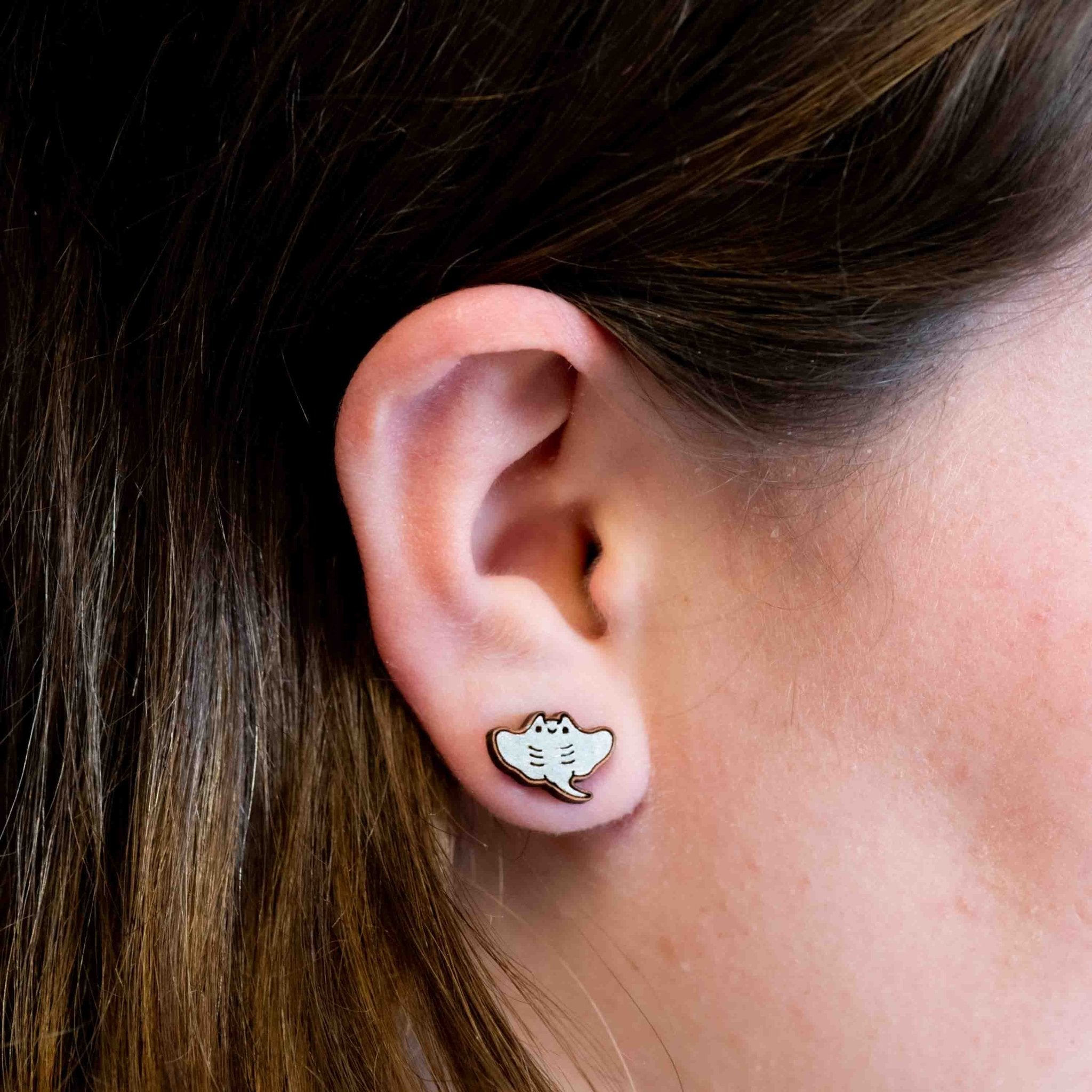 Manta Ray Stud Earrings - Robin Valley Official Store