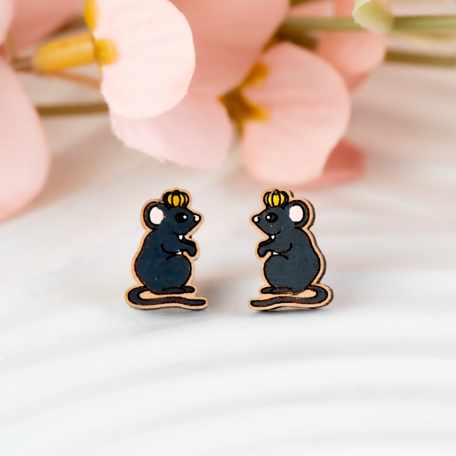 Queen of the Field Mice Earrings - Robin Valley Official Store