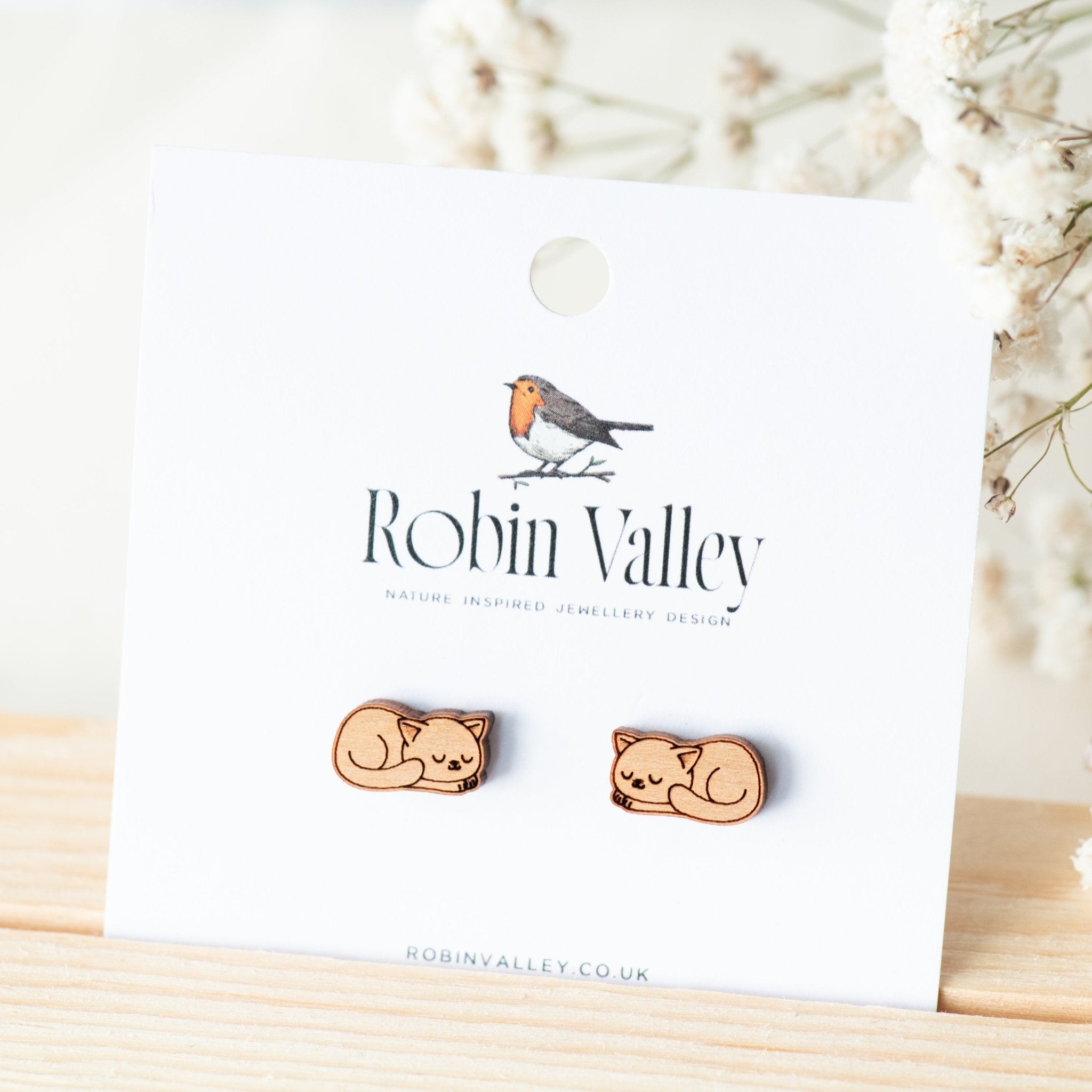 Cat (Sleeping) Cherry Wood Stud Earrings -EL10079 - Robin Valley Official Store