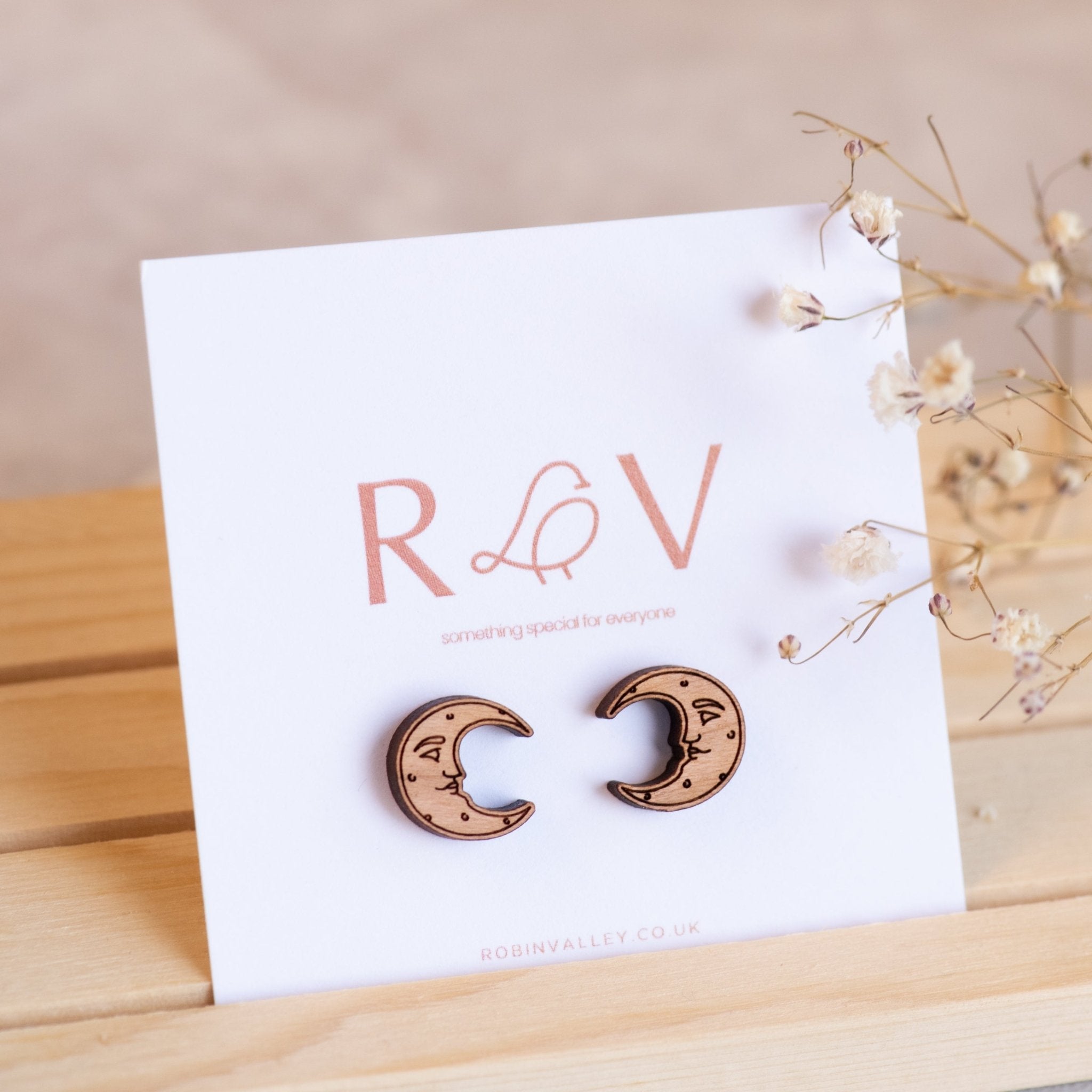 Crescent Cherry Wood Stud Earrings - ET15154 - Robin Valley Official Store