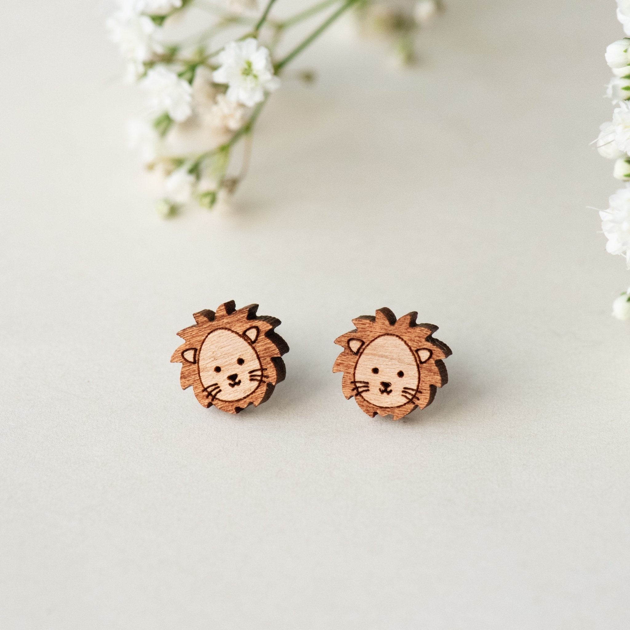Egg Head Lion Cherry Wood Stud Earrings - EL10090 - Robin Valley Official Store