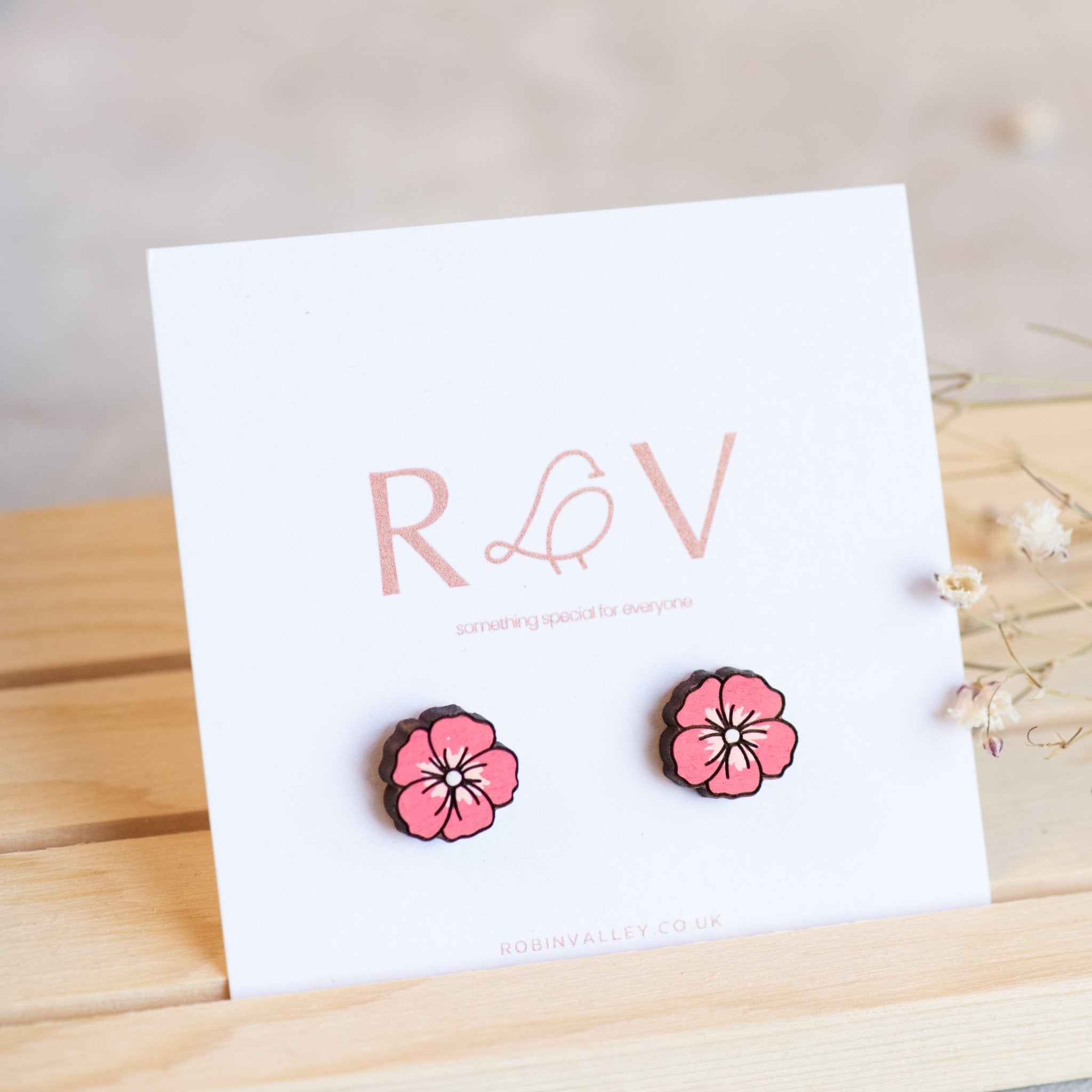 Geranium Flower Cherry Wood Stud Earrings - PEO14073 - Robin Valley Official Store