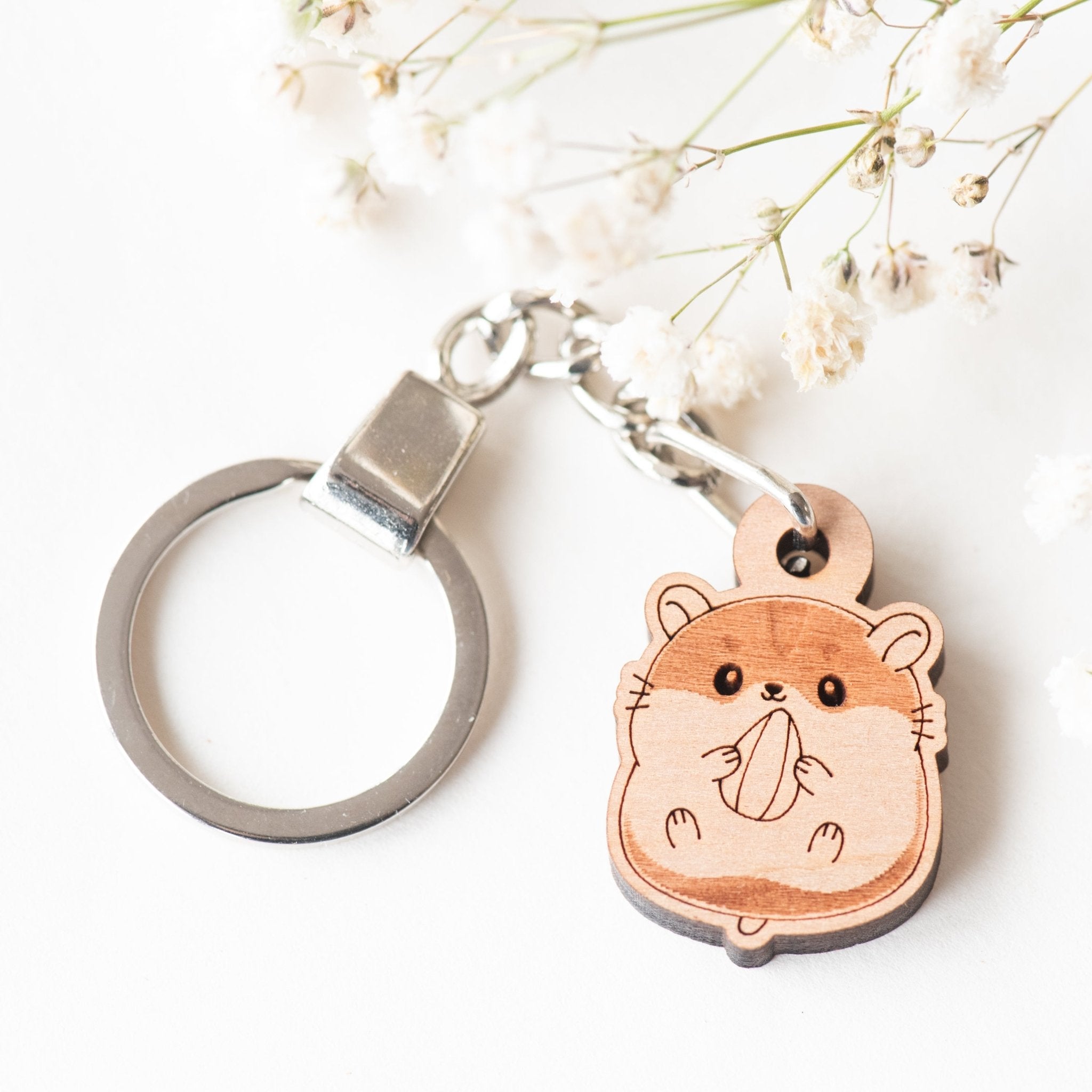 Hamster (w/sunflower seed) Cherry Wood Keyring KL20028 - Robin Valley Official Store