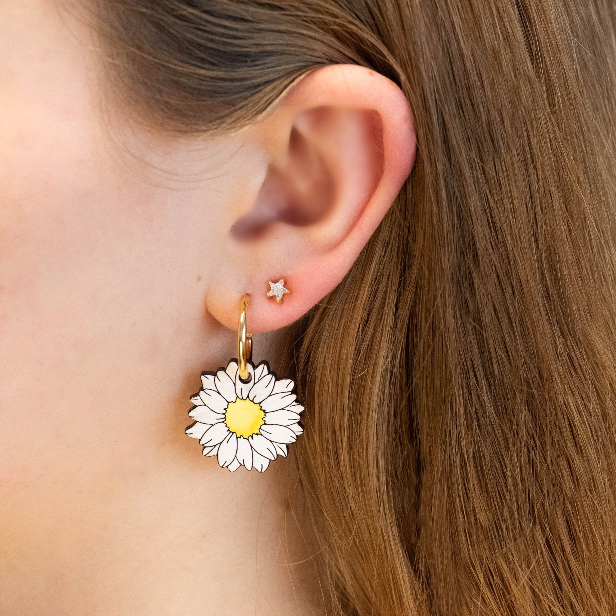 Hand - Painted Cherry Wood Daisy Hoop Earrings - PEO14071 - Robin Valley Official Store