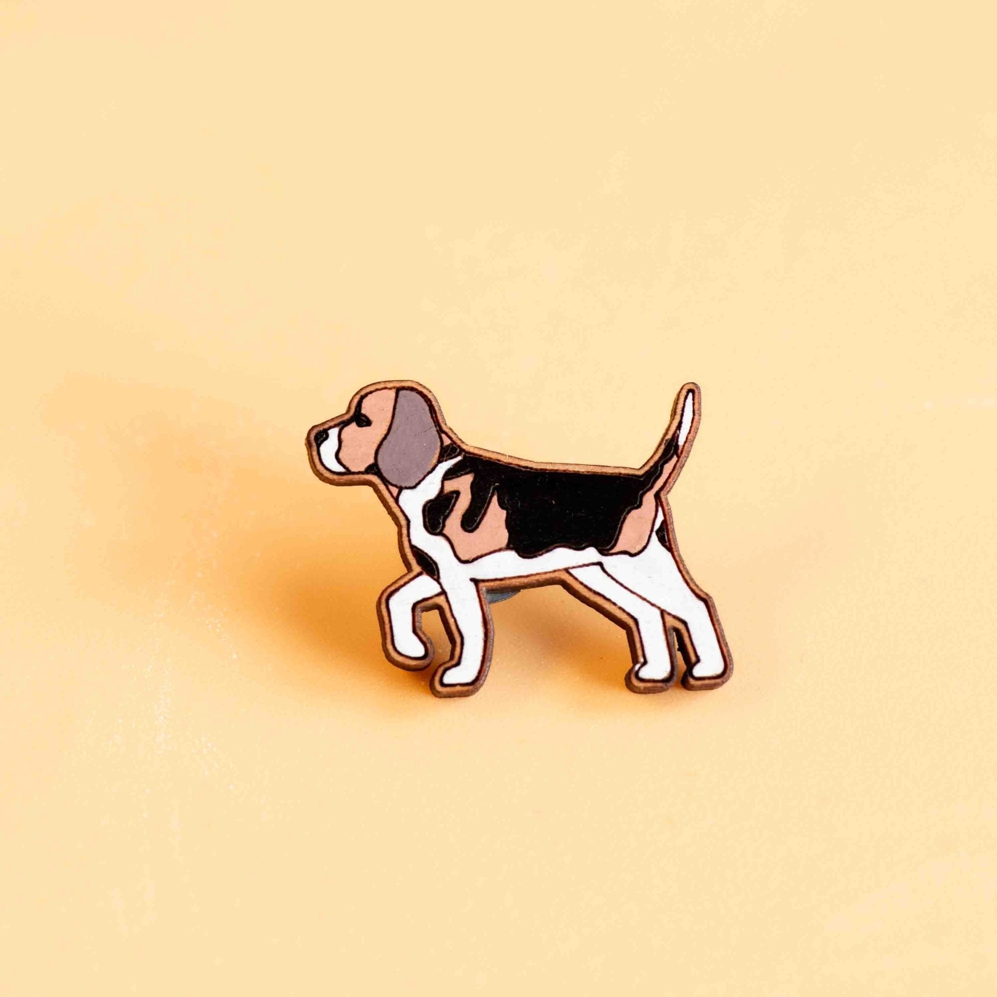 Hand-painted English Pointer Cherry Wood Pin Badge - PL40231 - Robin Valley Official Store