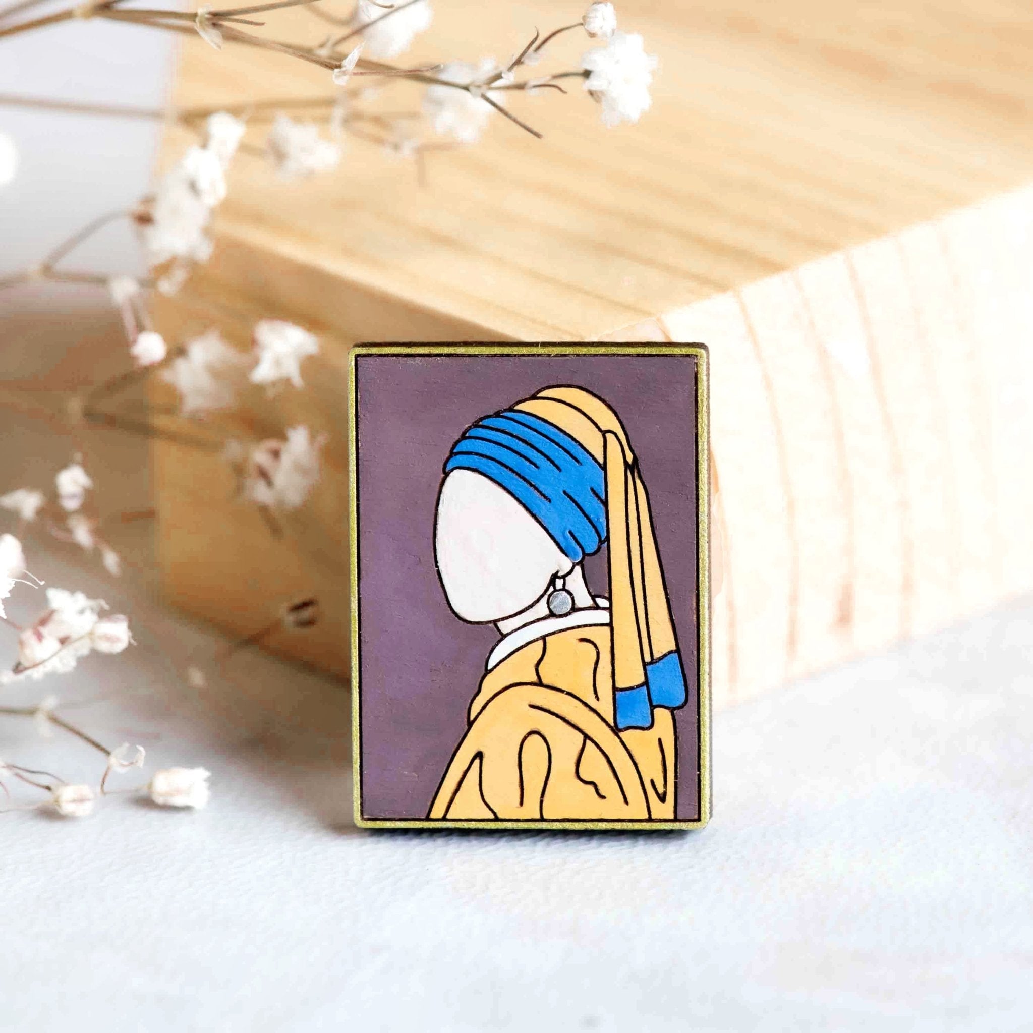 Hand - painted Girl with a Pearl Earring Wooden Pin Badge Inspired by Johannes Vermeer - PO44065 - Robin Valley Official Store