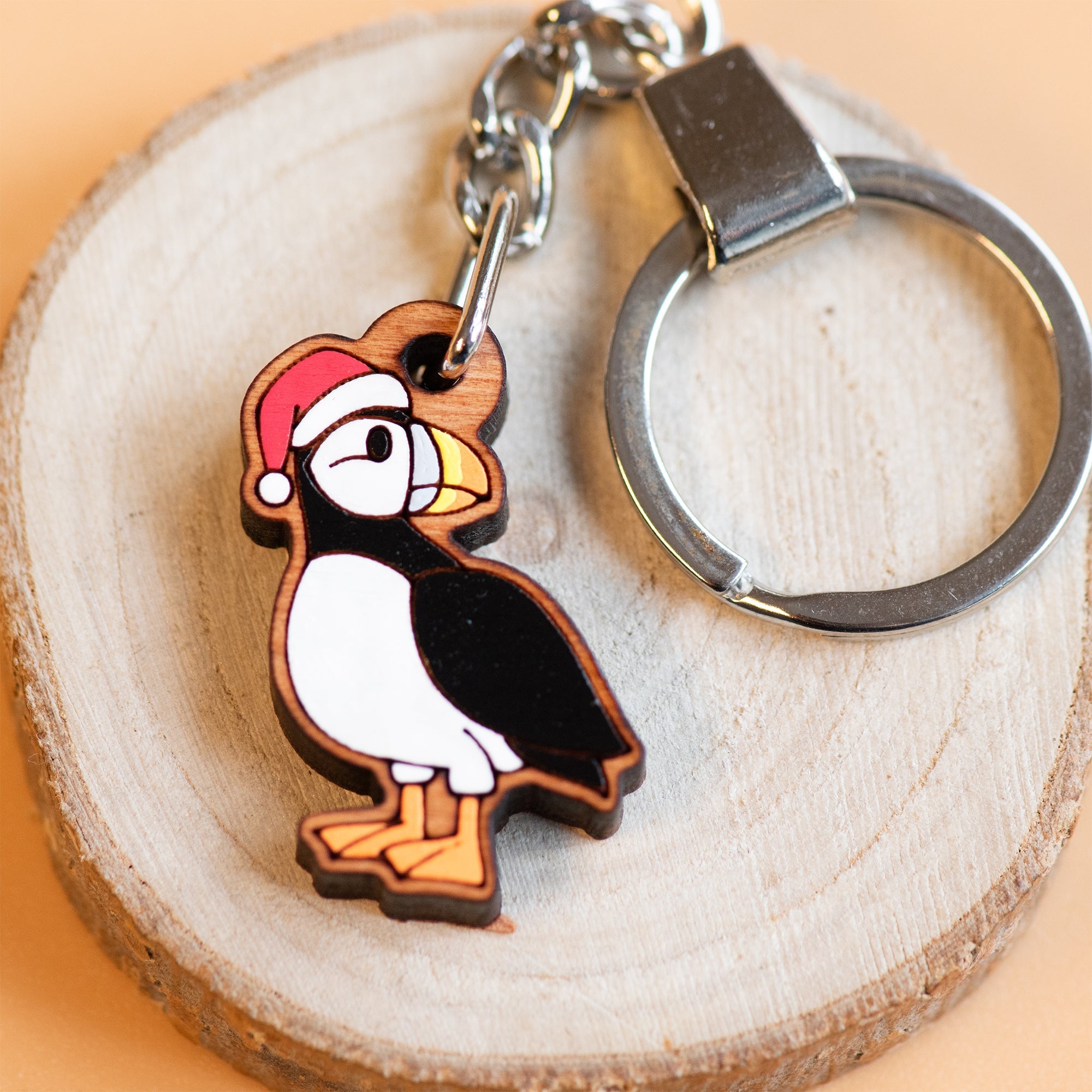 Hand-painted Puffin Bird with Santa Hat Christmas Wooden Keyring - KB22056 - Robin Valley Official Store