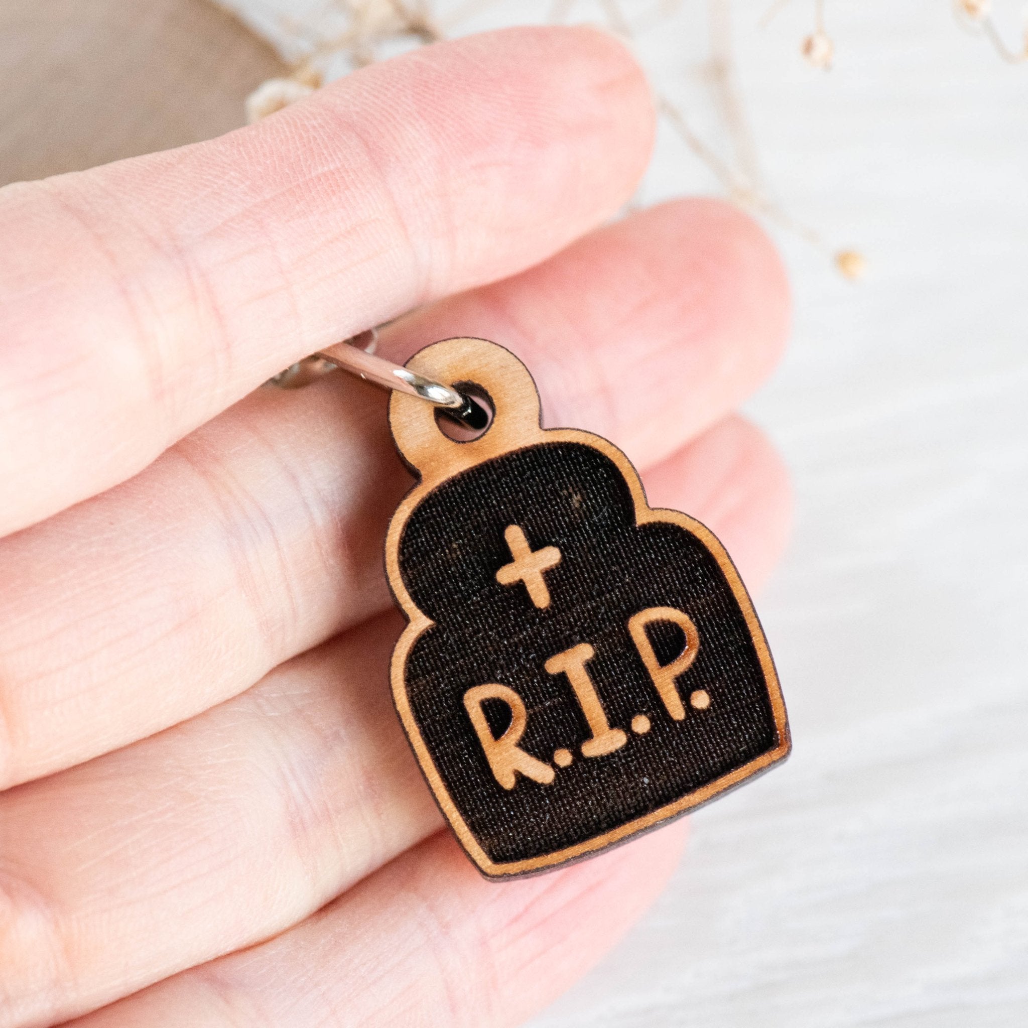 RIP Cherry Wood Keyring - KT25163 - Robin Valley Official Store