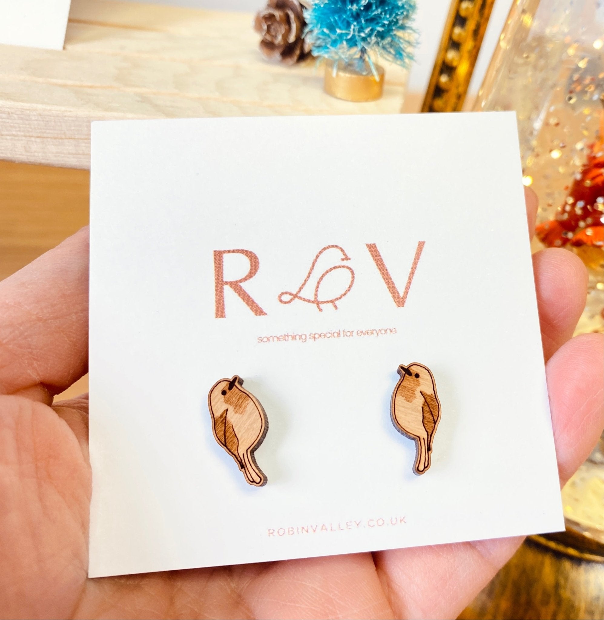 Robin Bird 3 Cherry Wood Stud Earrings - EB12024 - Robin Valley Official Store