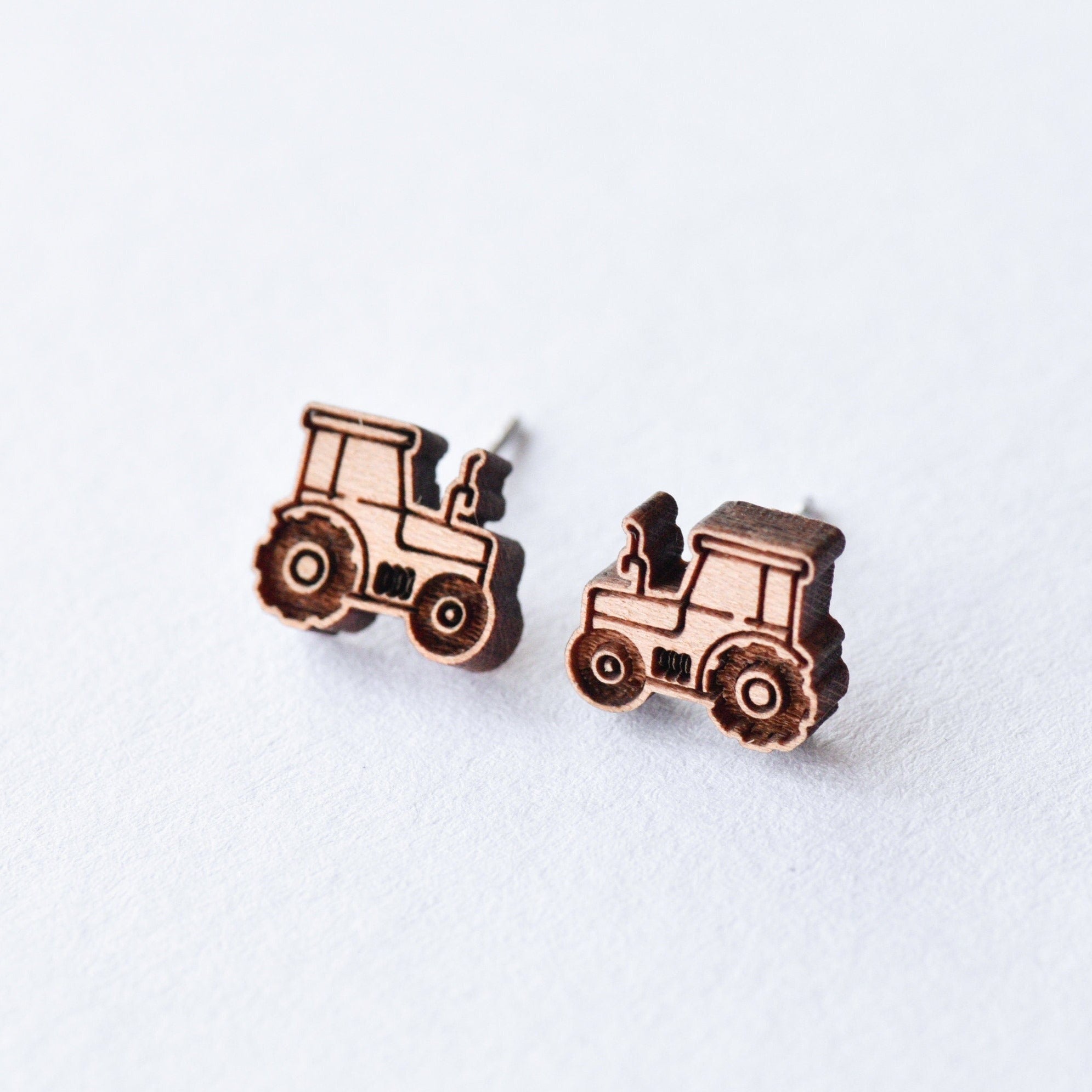 Tractor Cherry Wood Stud Earrings - ET15057 - Robin Valley Official Store