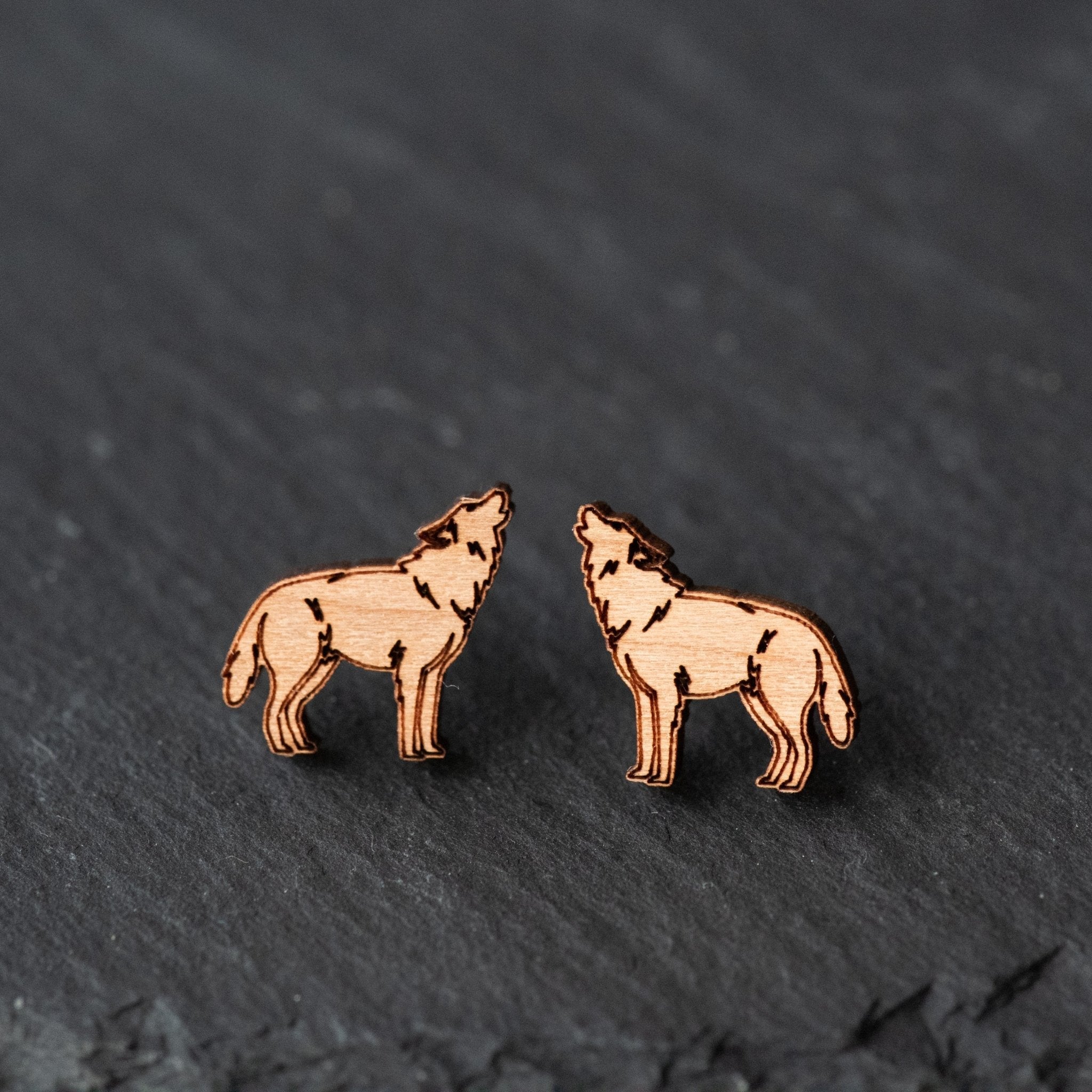 Wooden Howling Wolf Earrings Stud - EL10113 - Robin Valley Official Store
